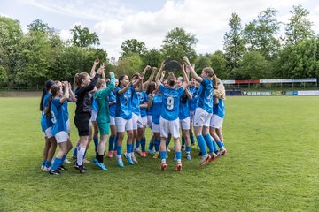 Bild 148 - wBJ Pinneberg Hamburger Meister Siegerehrung